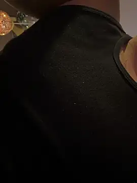 Sara_fun élő XXX-chatje