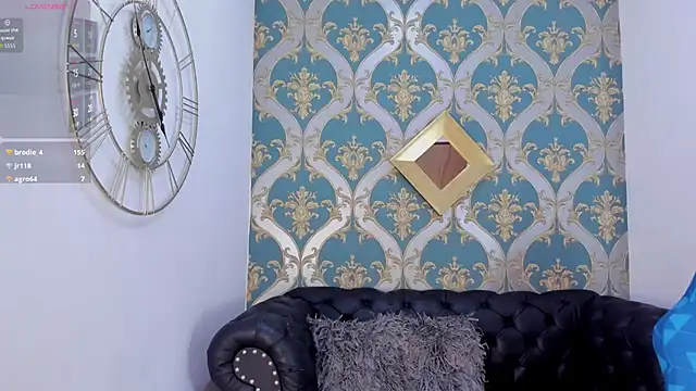 Chatroom XXX en direct de Miia_Rosee_