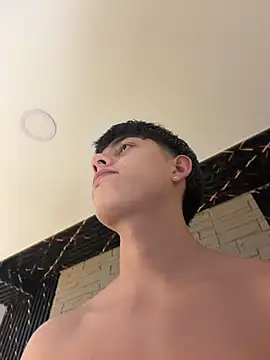 Lander_Cruz Live XXX-Chat