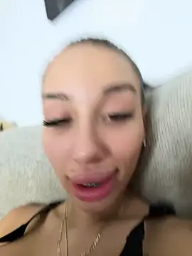 BlueEyes_BB live XXX chat