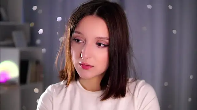 FalineBeacher live XXX chat