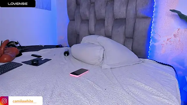Chat XXX en directo de camilawhite__