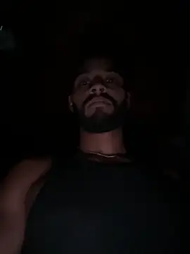 XXX chat uživo modela bigblack0111