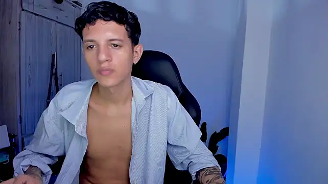 Živý XXX chat tylerrnova