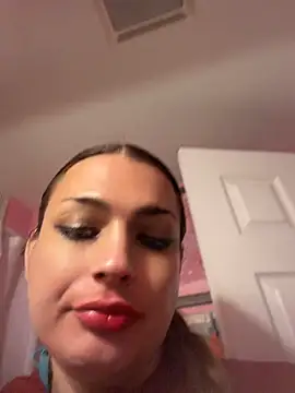 Chat +18 de UrHellBri-L ao vivo