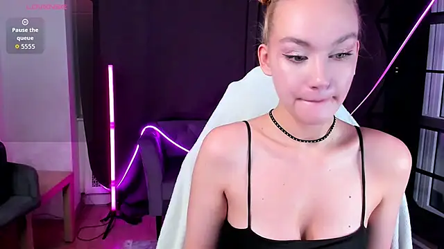 Ida_FaneStain Adlı Modelin Canlı XXX Sohbeti