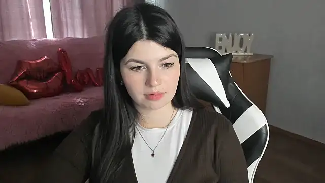 KisaModel élő XXX-chatje