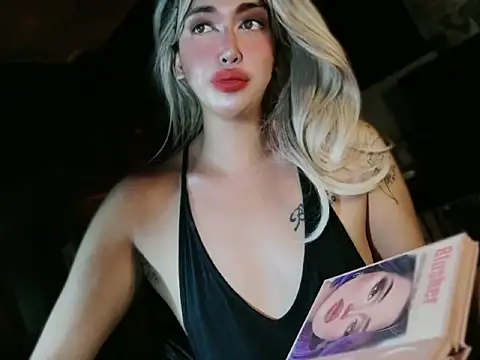 prettybushy Webcam-Show
