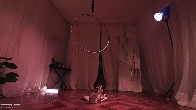 _Avriles_'s Live XXX Chat