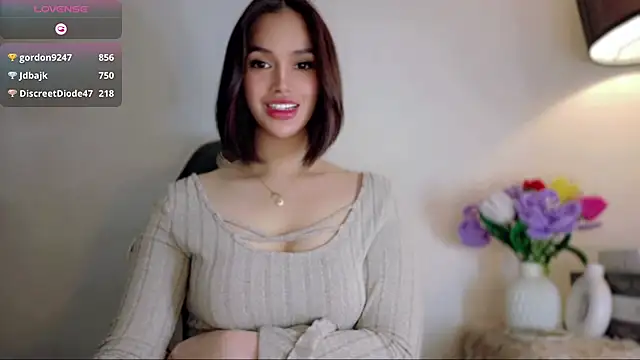 Pertunjukan Kamera Web Anna_HollyDoll