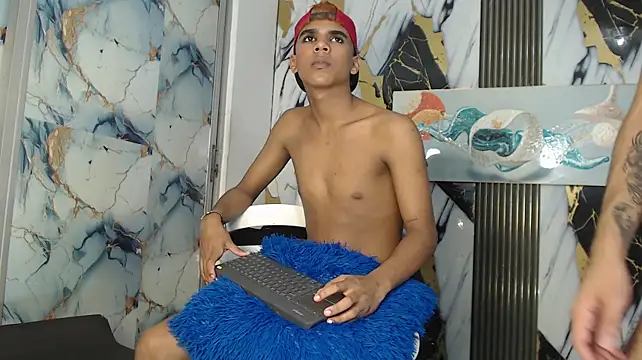 BLACK_AND_LOVERn Live XXX chat