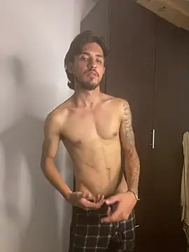 Kriss_Edwards' Live XXX Chat