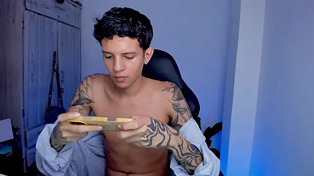 tylerrnova Live XXX-Chat