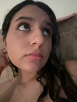 Chatroom XXX en direct de OhMySelenyx3