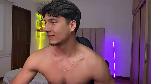 Pokazy przed kamerką – CHRIS_MORGAN1