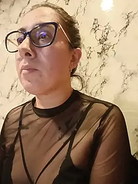 Chatroom XXX en direct de MONICA__11