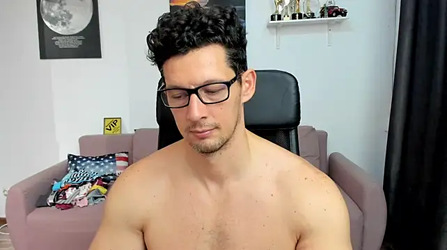 BrutusK08 Chat XXX live