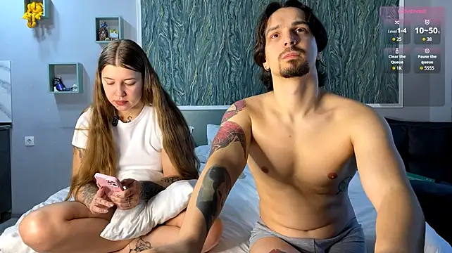 INSOMNIA_strip Chat XXX in diretta