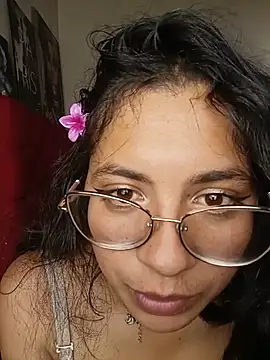 _Amber_Queen Adlı Modelin Canlı XXX Sohbeti