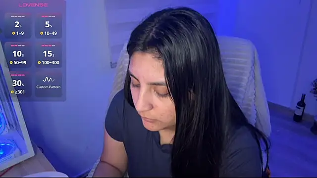 cloe_small লাইভ XXX চ্যাট