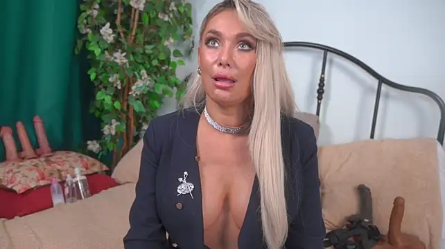 Онлайн чат XXX IsadoraDunkan