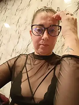 MONICA__11 লাইভ XXX চ্যাট