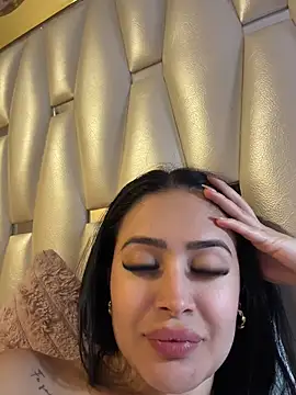 Sara_fun webcam show