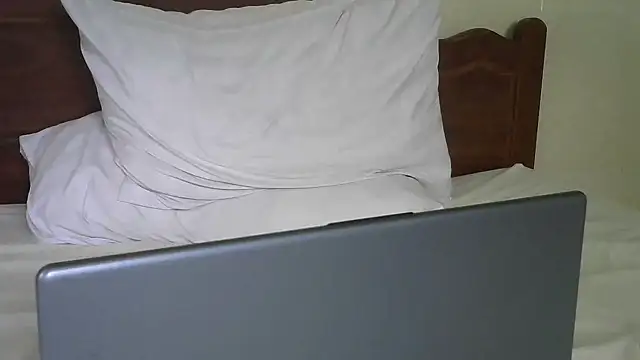 XXX chat uživo modela HotHunkHarry