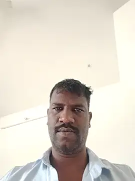 Paramkeerthi Adlı Modelin Canlı XXX Sohbeti