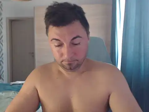 Show modela HankMalone na web-kameri