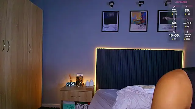 Leo_Savage_ Show Webcam