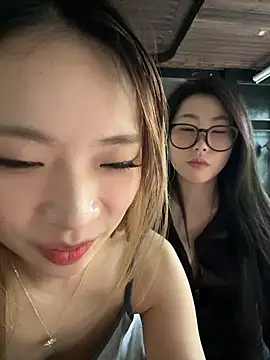 xiaozz-001's Webcam Show
