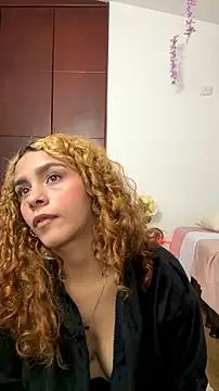 Chat XXX ao vivo de Sarabubbie