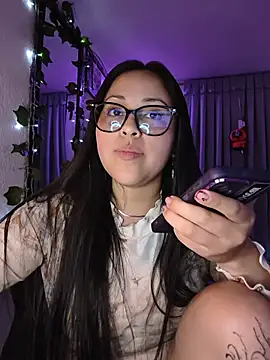 Bella-Gema Chat XXX live