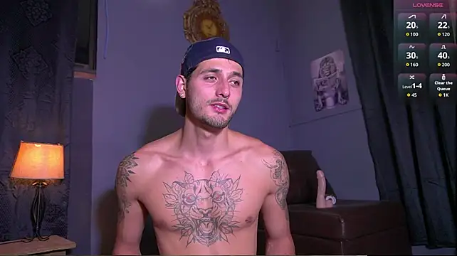 XXX chat uživo modela alejo__323__