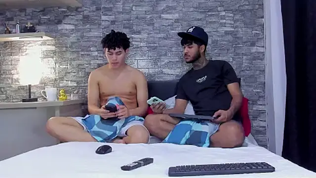 TheimperialBoys77 Adlı Modelin Web Kamerası Şovu
