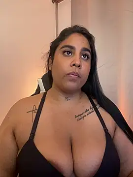 Chat +18 de Liith ao vivo