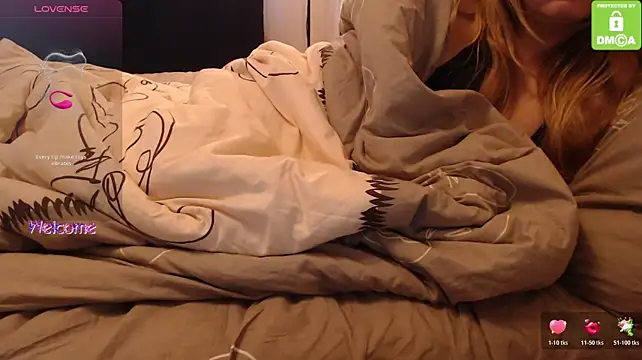 XXX chat uživo modela _M_i_a___