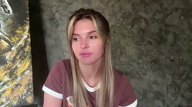 Chat +18 de LissaTuri ao vivo