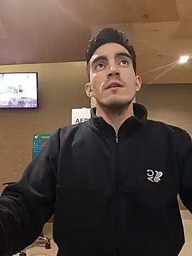 Chat XXX Live TommyMomentum
