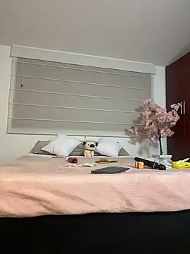Chat XXX en directo de Lucyjoi