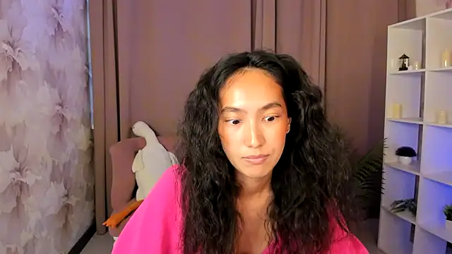 Chatroom XXX en direct de FlirtyAura