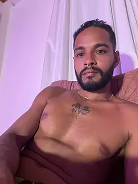 XXX chat uživo modela bigblack0111