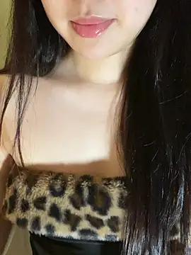 Uyennii02n Live XXX chat