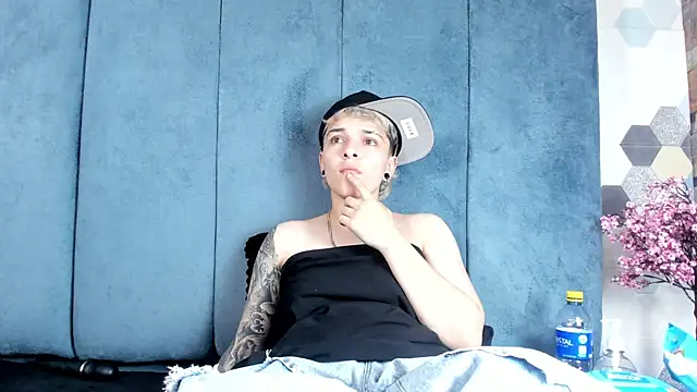 Chatroom XXX en direct de Megan_Thompson_