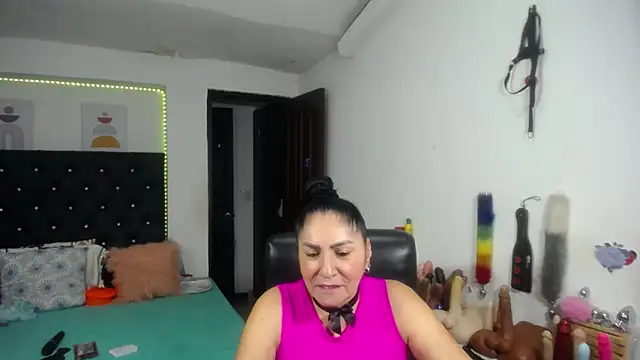 Czat XXX na żywo – mature_bigboobs10