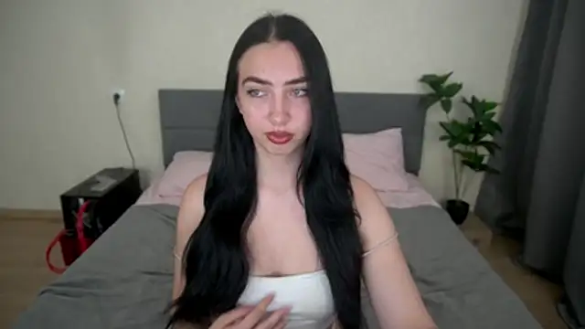 دردشة WildKittenX_ الجنسية المباشرة