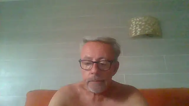 Show modela tuggy59 na web-kameri