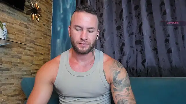 Chat +18 de delessandro_world ao vivo