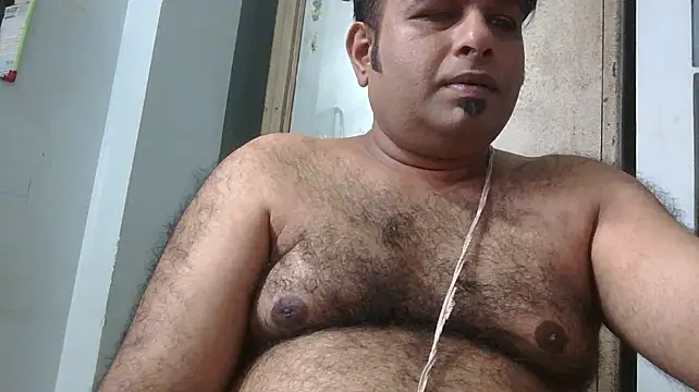 sura11311's Live XXX Chat